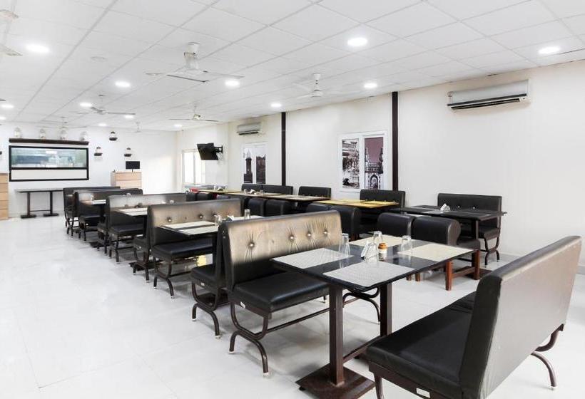 ホテル Capital O 71726 Airport Stay Inn