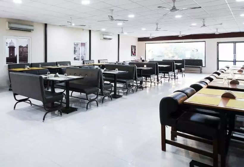ホテル Capital O 71726 Airport Stay Inn