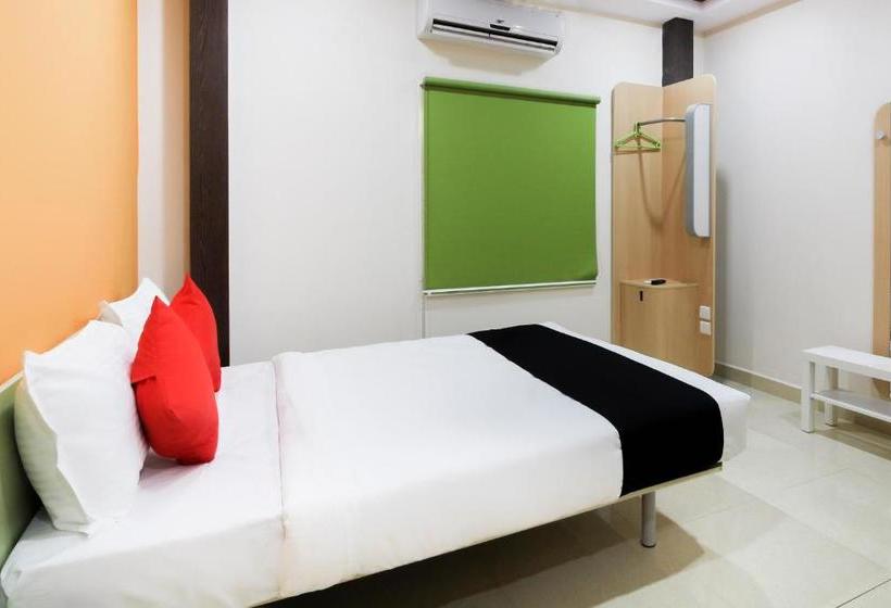 ホテル Capital O 71726 Airport Stay Inn