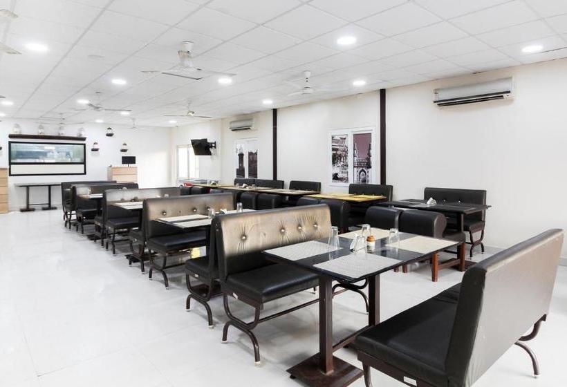 ホテル Capital O 71726 Airport Stay Inn