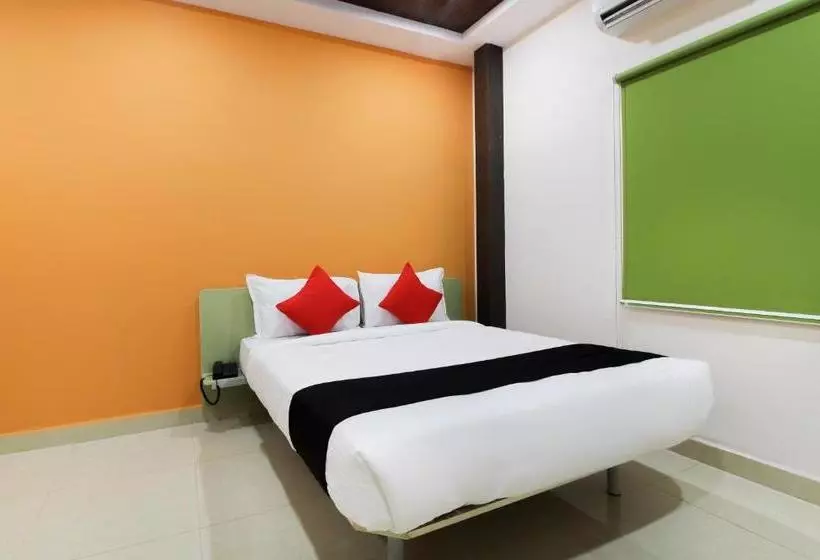 ホテル Capital O 71726 Airport Stay Inn