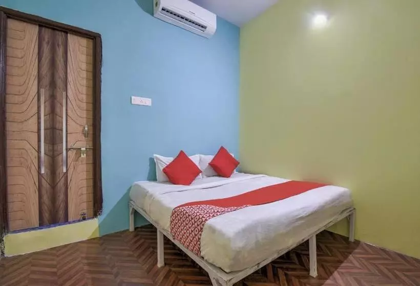 هتل Oyo 61045 Maharaja Inn