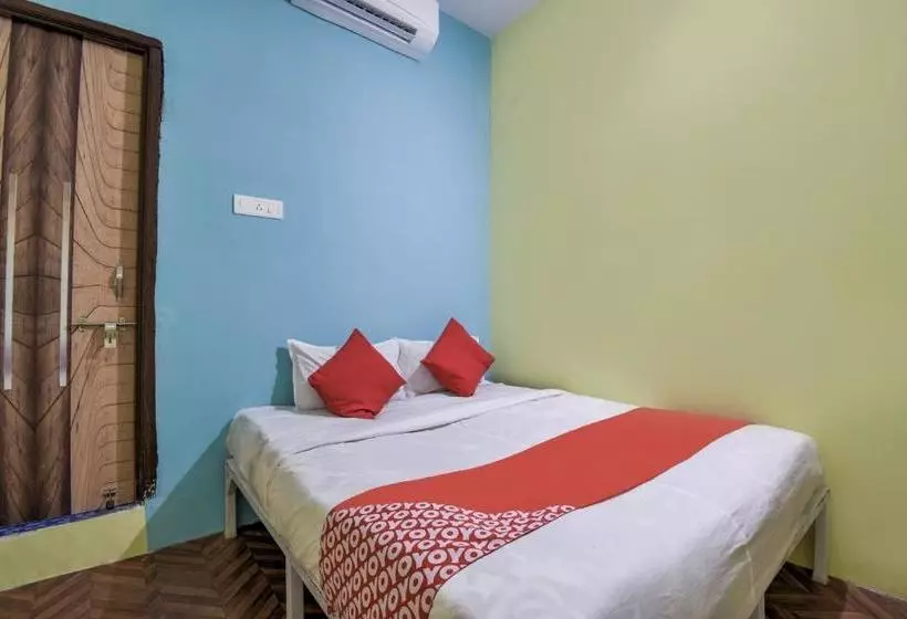 هتل Oyo 61045 Maharaja Inn