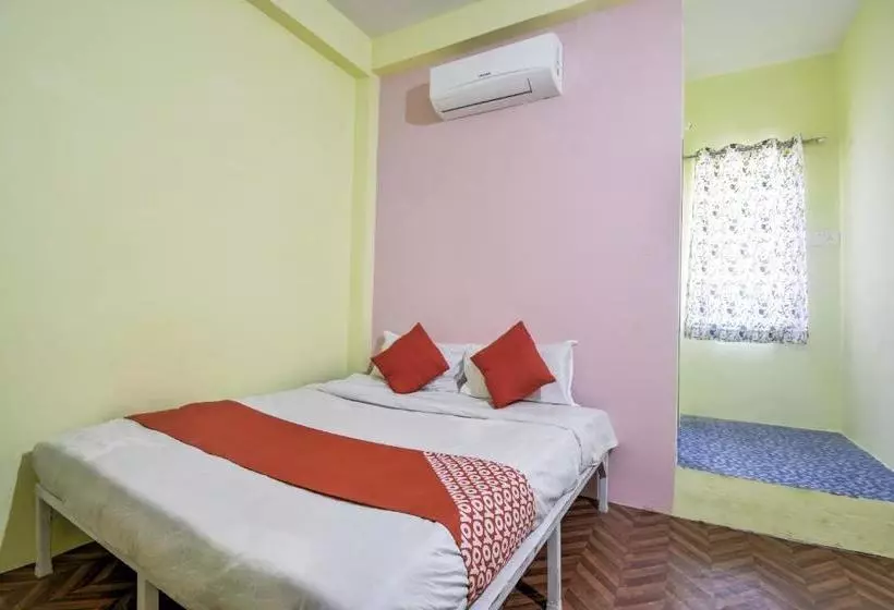 هتل Oyo 61045 Maharaja Inn