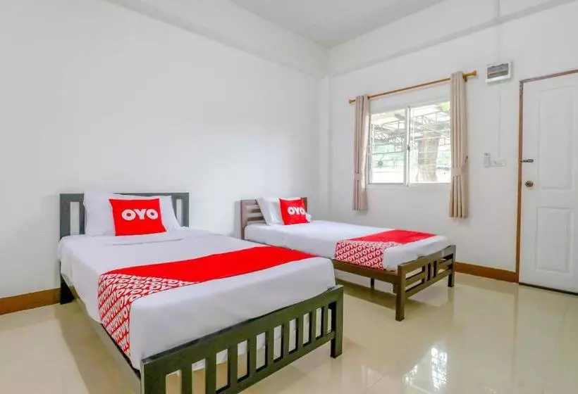 هتل Oyo 873 Smart And Smile Apartment