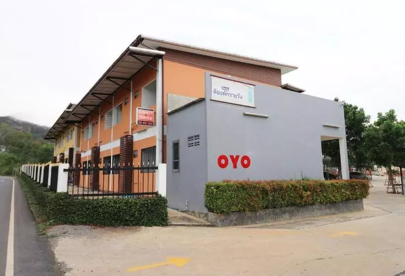 هتل Oyo 873 Smart And Smile Apartment