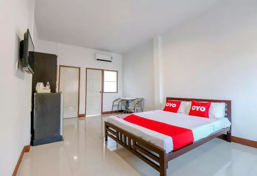 هتل Oyo 873 Smart And Smile Apartment