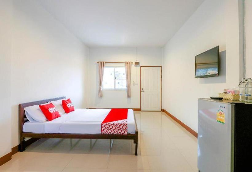 호텔 Oyo 873 Smart And Smile Apartment