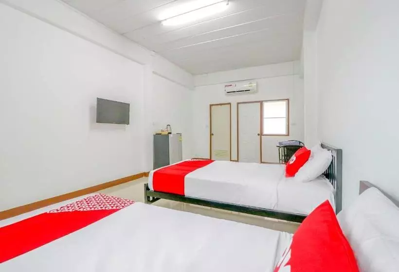 هتل Oyo 873 Smart And Smile Apartment