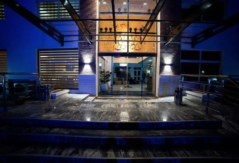 هتل Swiss International The Vistana