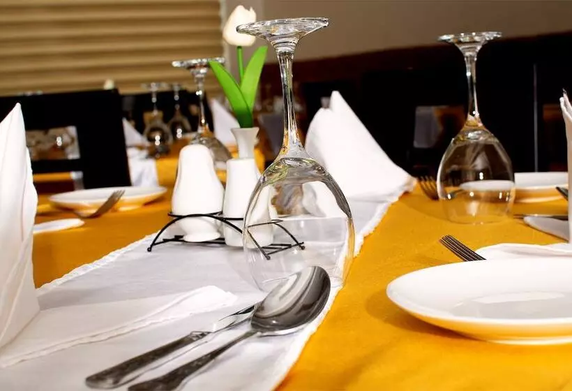 هتل Swiss International The Vistana