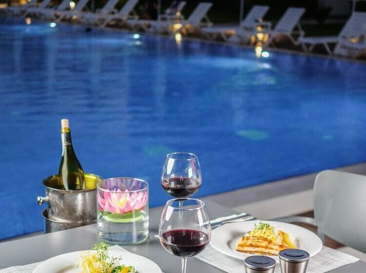 هتل Veranda Suites