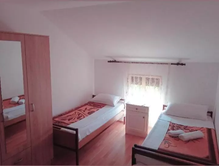 پانسیون Hostel Vera   Airport Podgorica