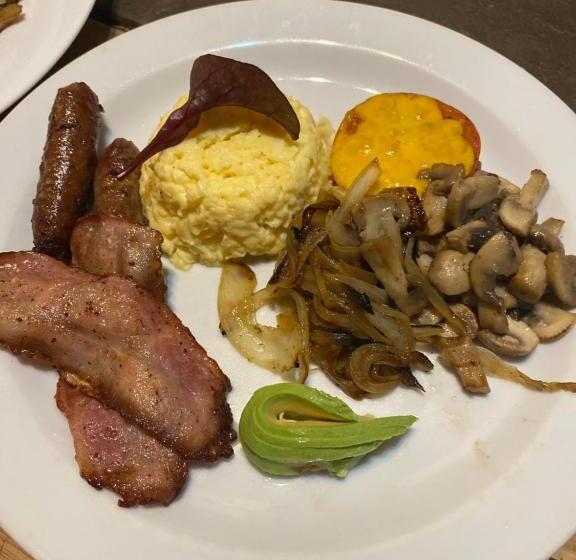 Bed & Breakfast Leo Guest House