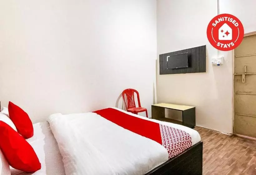 ホテル Oyo 69647 Yash Lodge