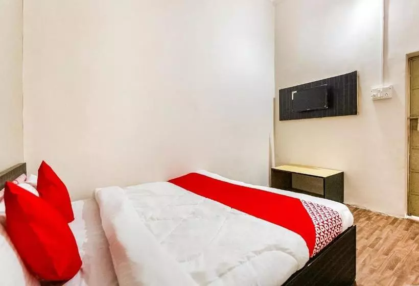ホテル Oyo 69647 Yash Lodge