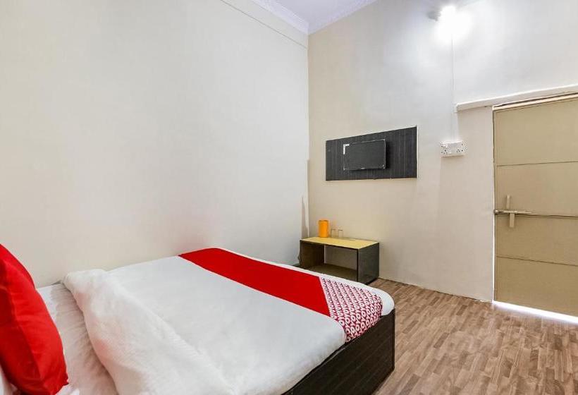 هتل Oyo 69647 Yash Lodge