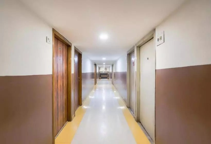 Hotelli Oyo 71485 Vedanta Van & Resorts