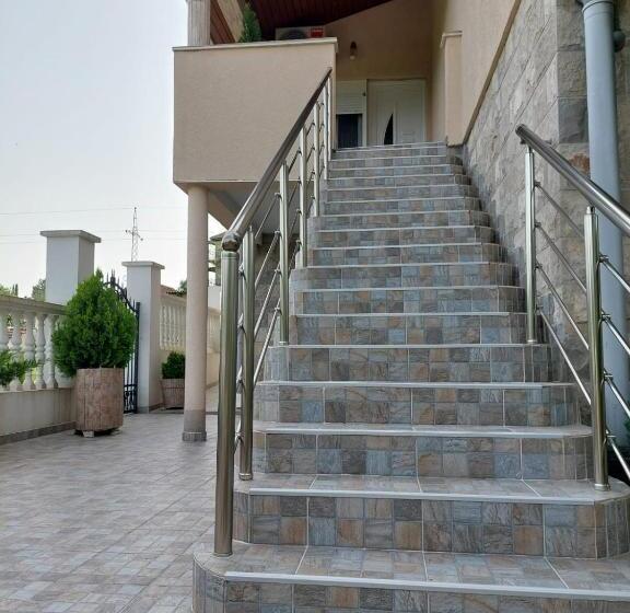 پانسیون Neðo Apartments Brda