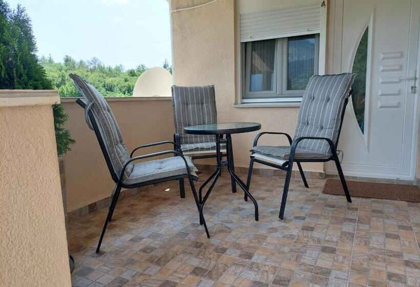 پانسیون Neðo Apartments Brda