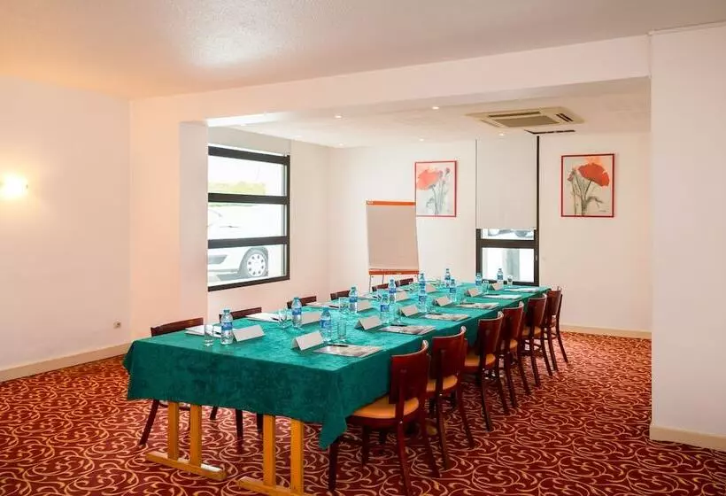 Brit Hotel Rennes Cesson