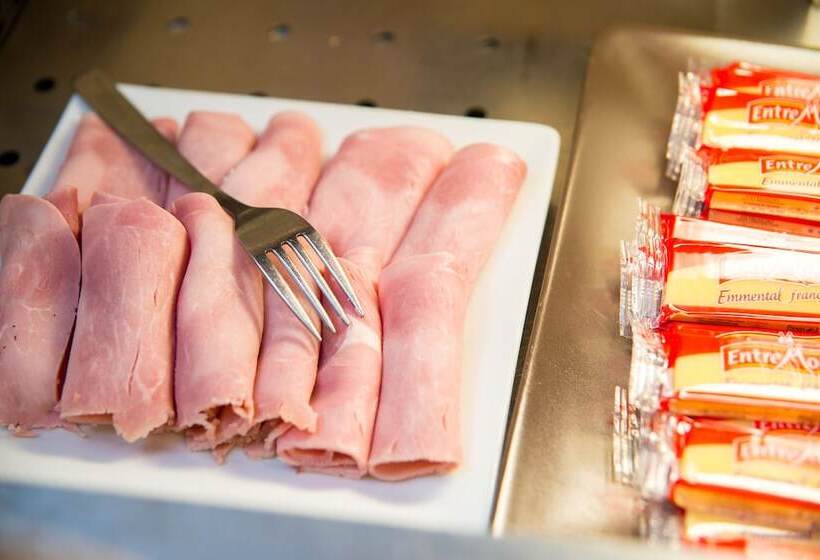 Brit Hotel Rennes Cesson