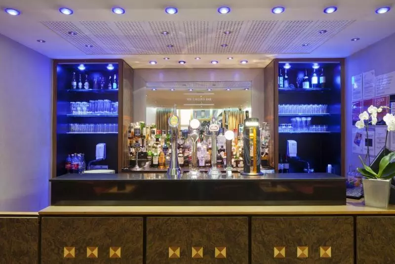 호텔 Grange Bracknell