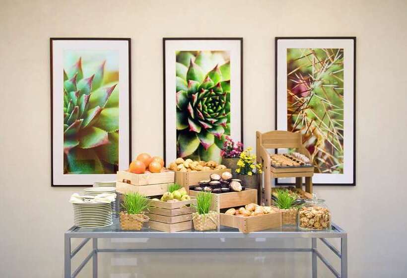 Hotelli Hilton Garden Inn Ras Al Khaimah