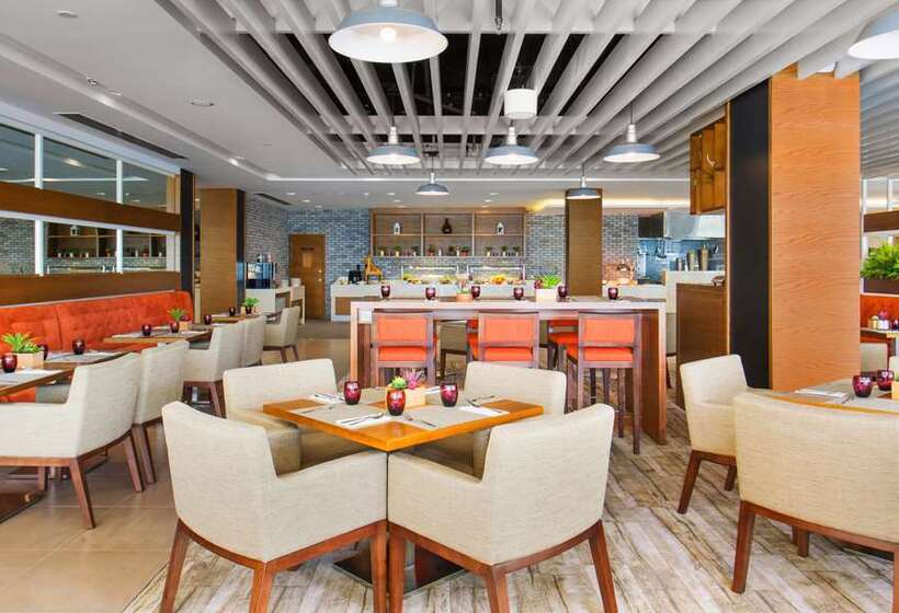 Hotelli Hilton Garden Inn Ras Al Khaimah