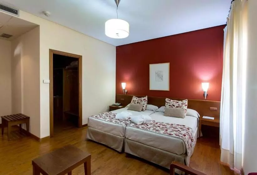 Hotel Valle Del Ambroz