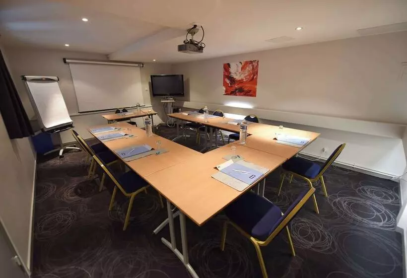 Kyriad Hotel Dijon Gare