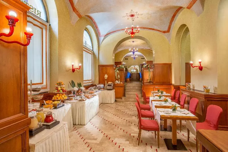 Unaway Hotel Empire Roma