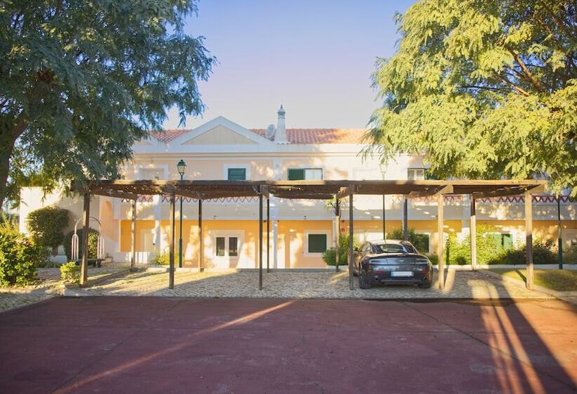 فندق Cegonha Country Club