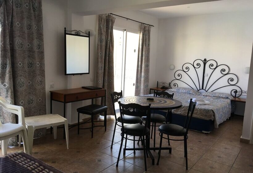 Nicki Holiday Resort