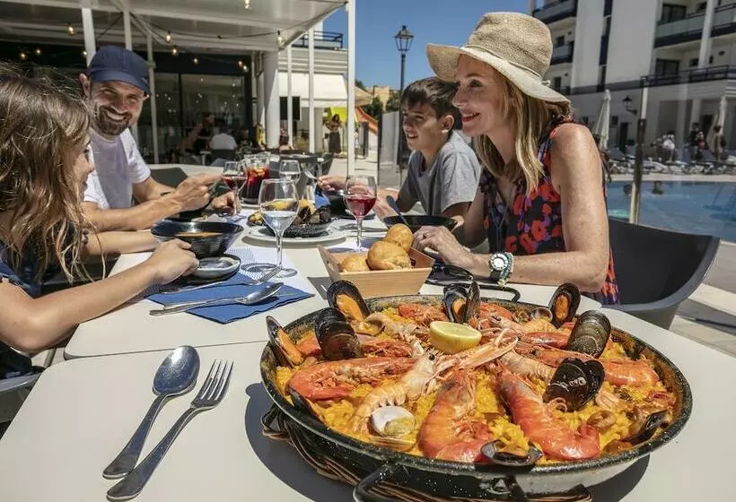 Pins Platja Apartments