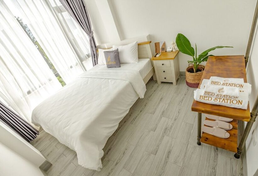 Bed Station Hostel