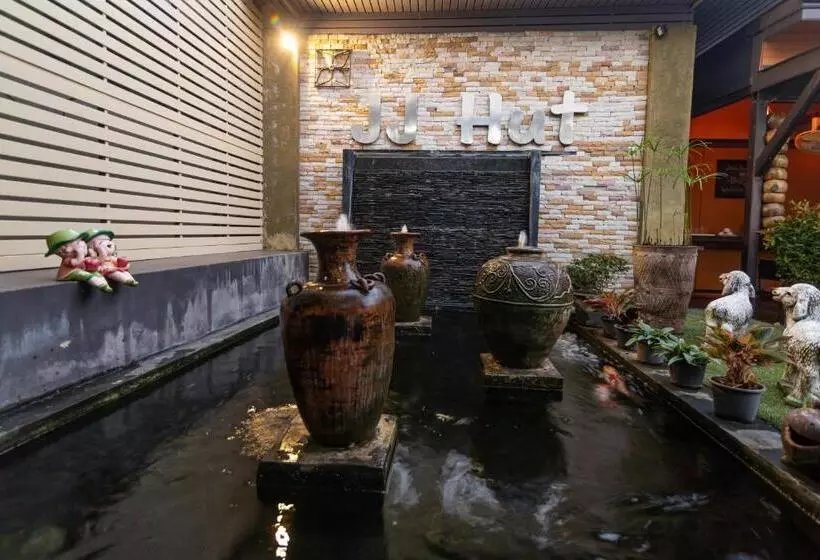 ホテル Jj Hut