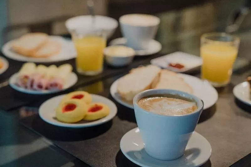 Quijano Hotel   Aparts & Suites