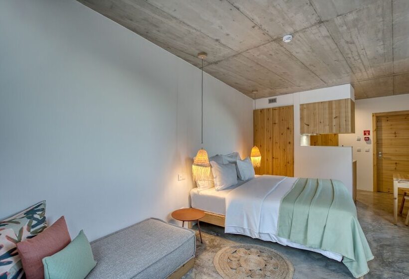 هتل Socalco Nature Calheta