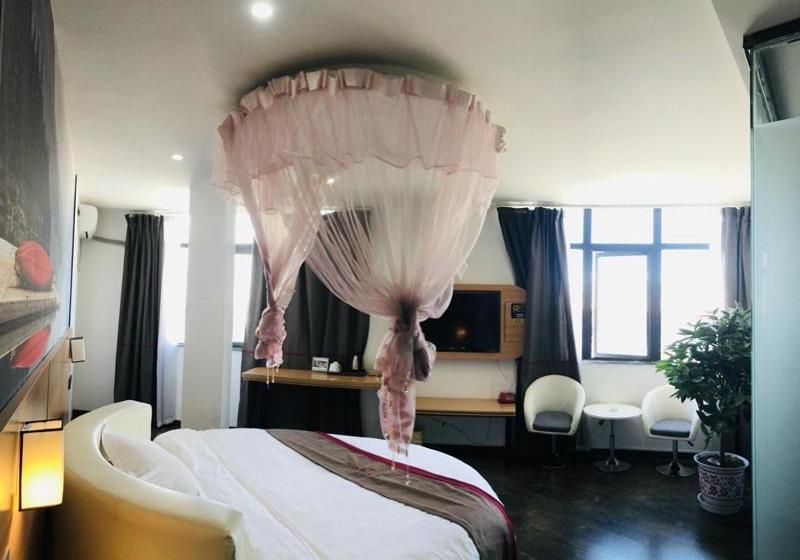 Thank Inn Chain Hotel Tibet Shigatse Sangzhuzi District Intersection Of Race Course