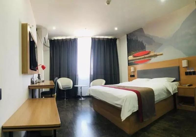 Thank Inn Chain Hotel Tibet Shigatse Sangzhuzi District Intersection Of Race Course