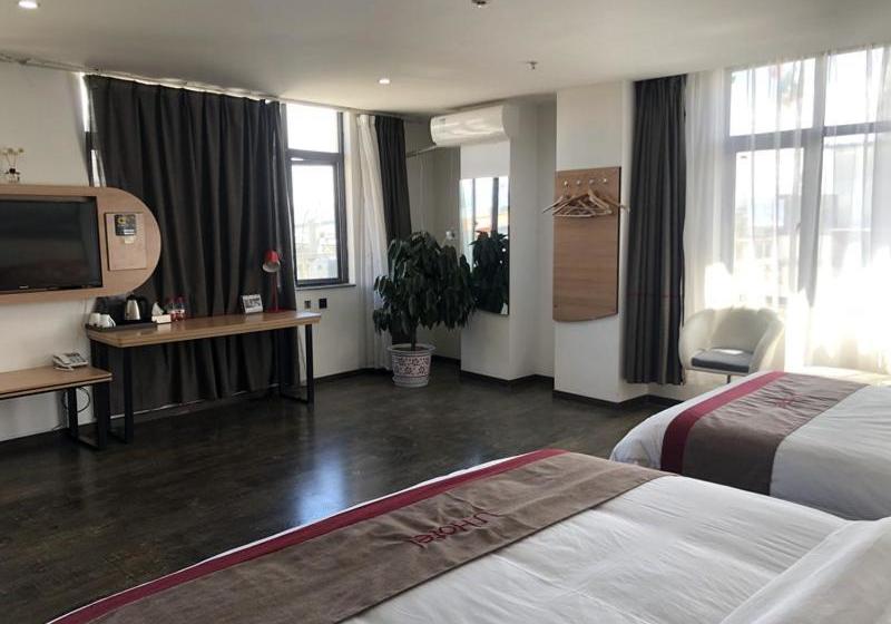 Thank Inn Chain Hotel Tibet Shigatse Sangzhuzi District Intersection Of Race Course