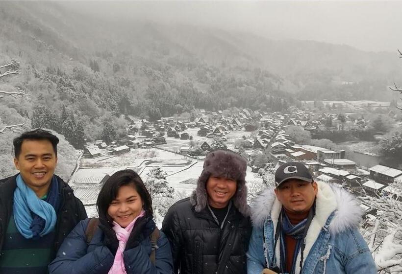 פנסיון Home Sharing Guest House Don