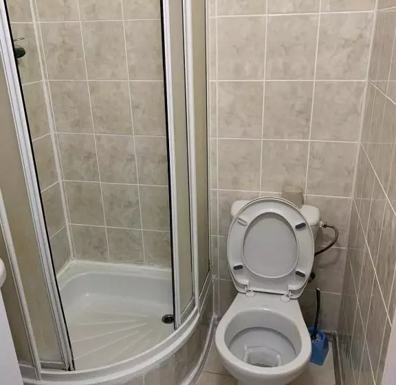 Aamiaismajoitus (B&B) готель