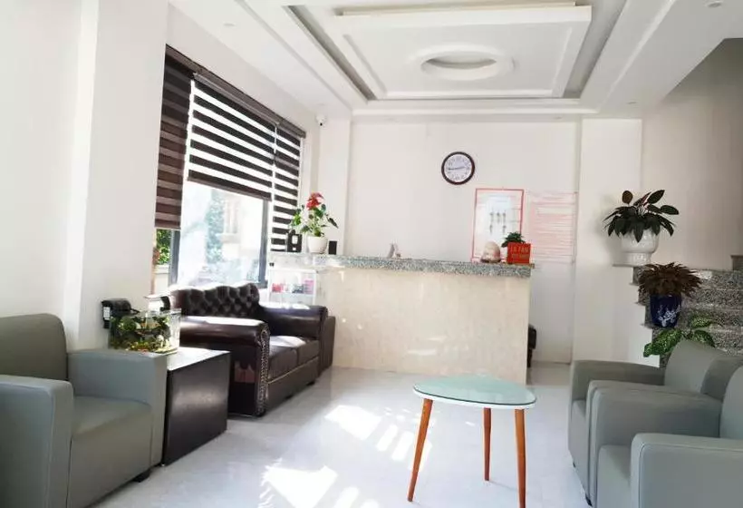 Long Hotel And Motobike Rental