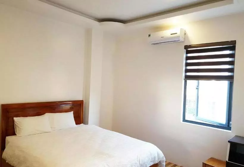 Long Hotel And Motobike Rental