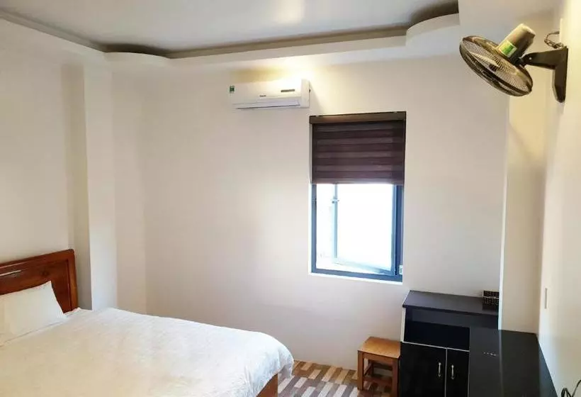 Long Hotel And Motobike Rental