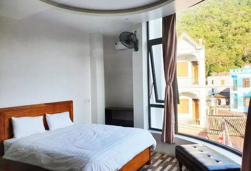 Long Hotel And Motobike Rental