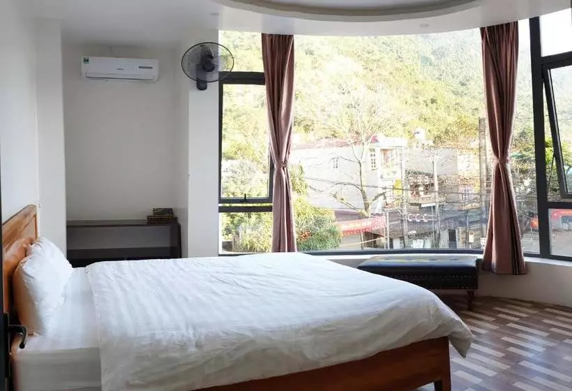 Long Hotel And Motobike Rental