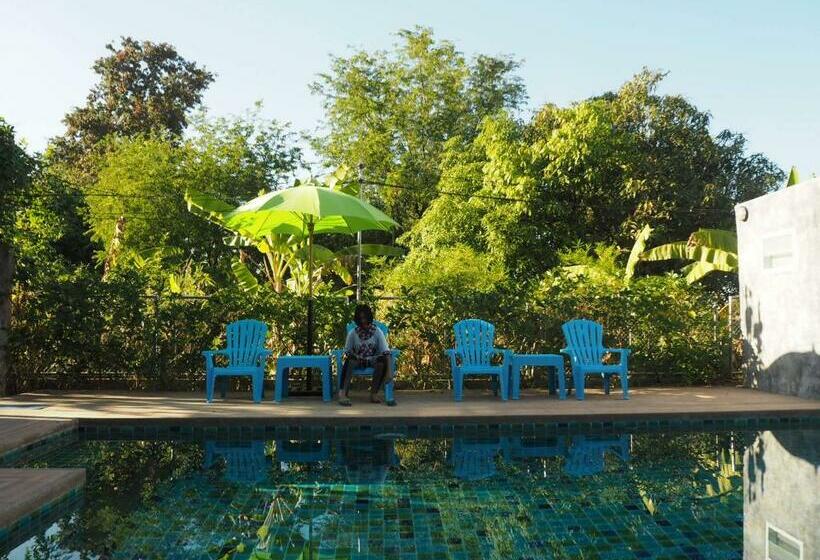 Nawiengkae Riverview Resort